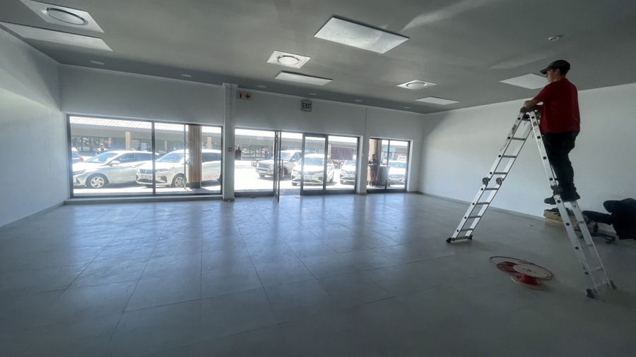 To Let commercial Property for Rent in Wynberg Western Cape